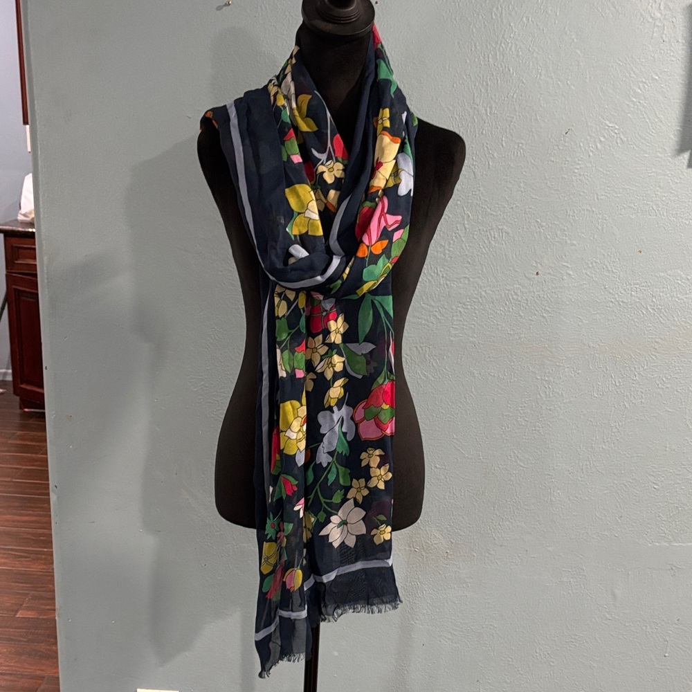 Kate Spade Flower Bed Oblong Scarf on Navy